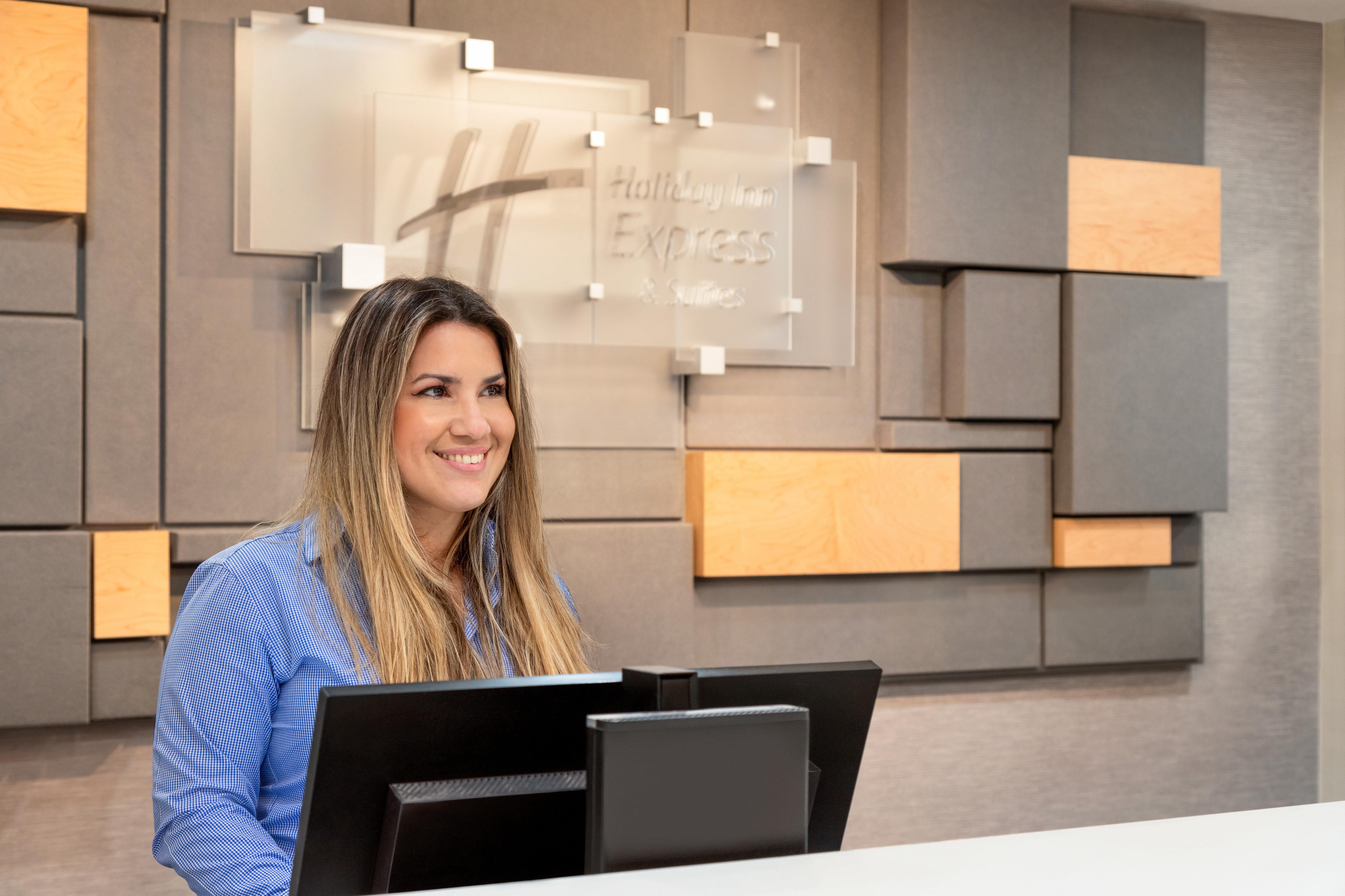 Holiday Inn Express & Suites Pembroke Pines-Sheridan St By Ihg Экстерьер фото