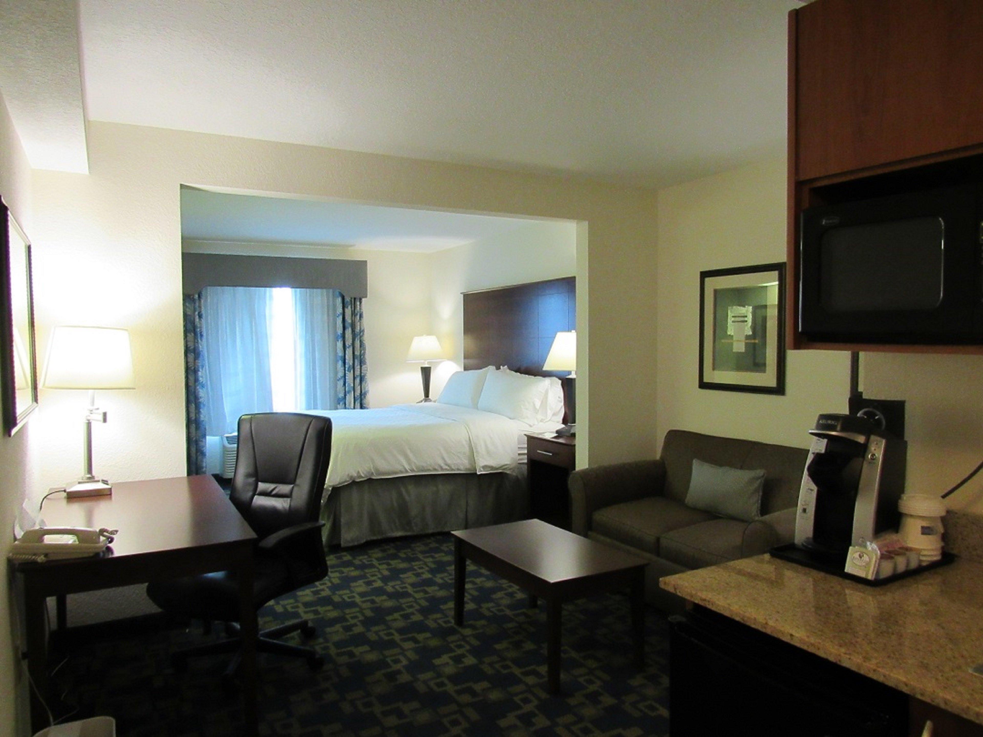 Holiday Inn Express & Suites Pembroke Pines-Sheridan St By Ihg Экстерьер фото